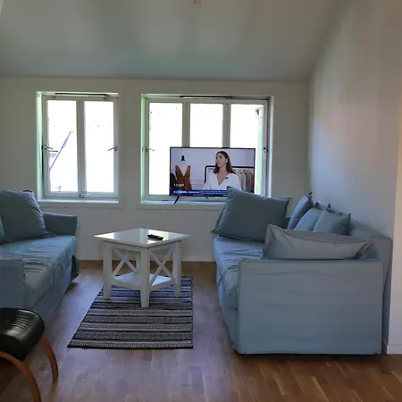 The Green House - Spacious Loft In Center Of Apartment *